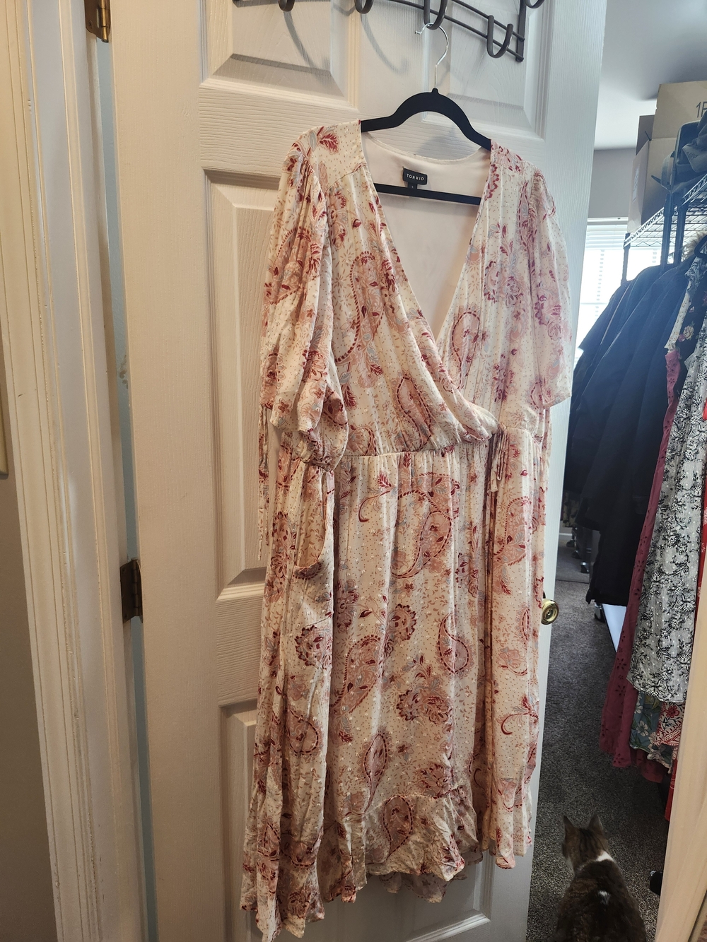 Torrid Women's Cream Floral Wrap Midi Dress: Torrid 3 = 3x